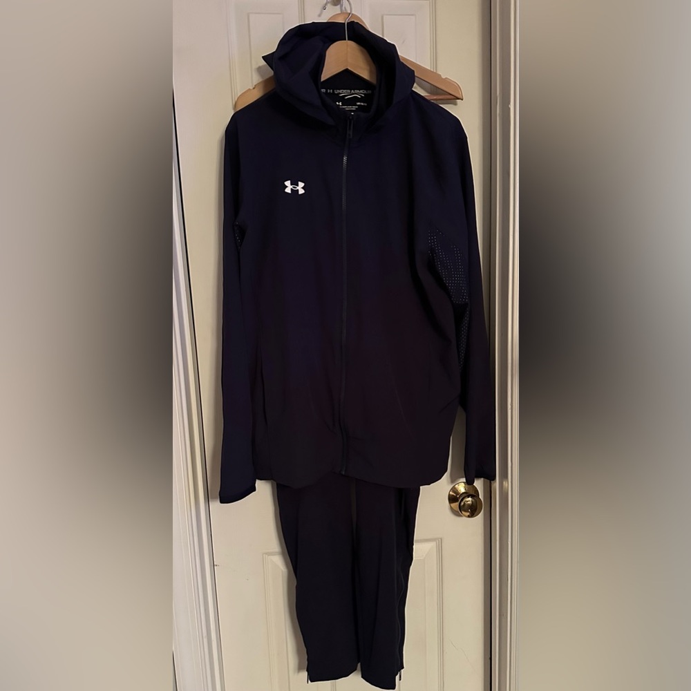UA weather suit - Ladies sz Large Navy